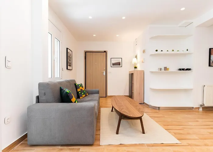 Modern Apartment, Short Walk To Acropolis Sites