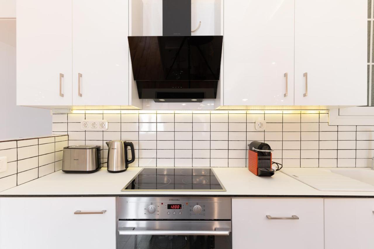 Modern Apartment, Short Walk To Acropolis Sites Athens