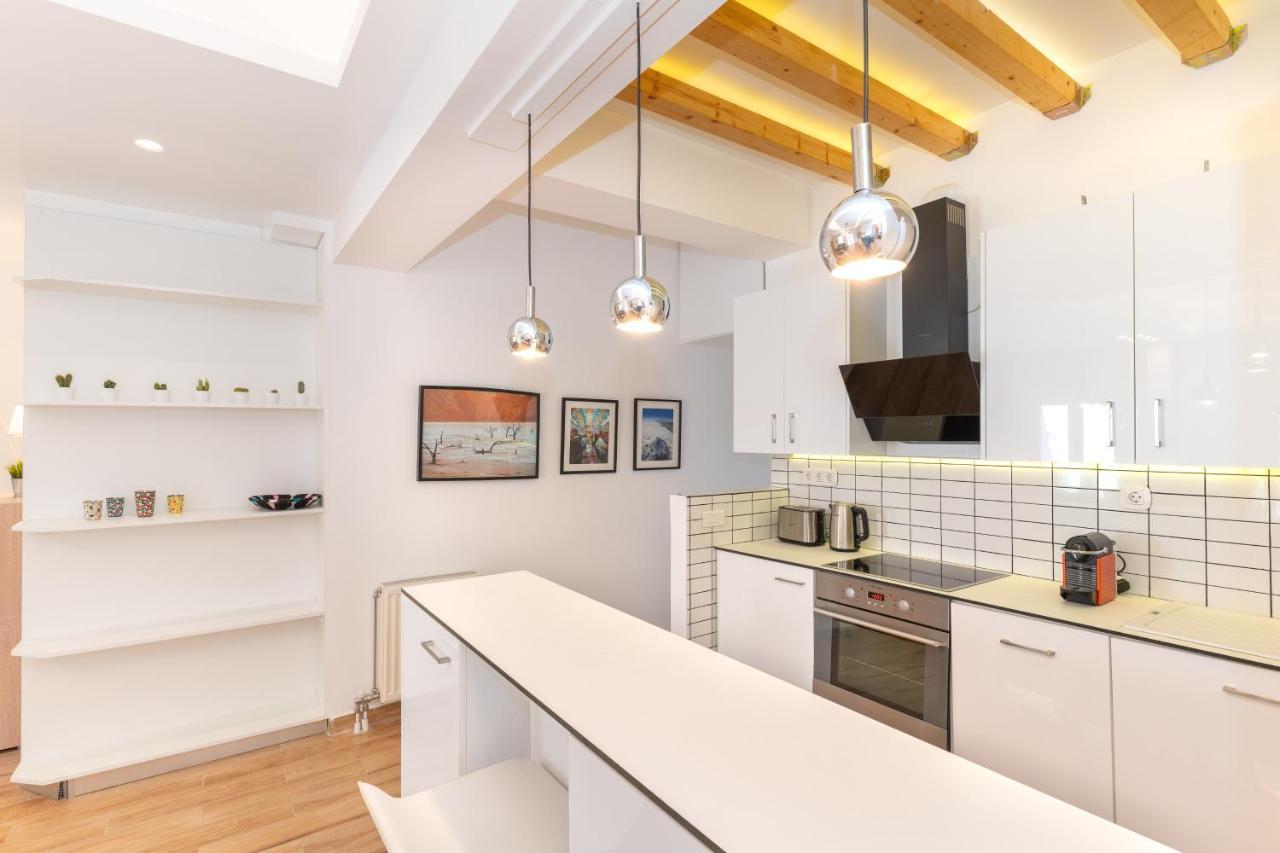 Apartment Modern Apartment, Short Walk To Acropolis Sites