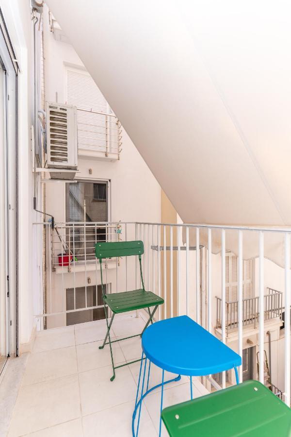 Modern Apartment, Short Walk To Acropolis Sites Apartment *
