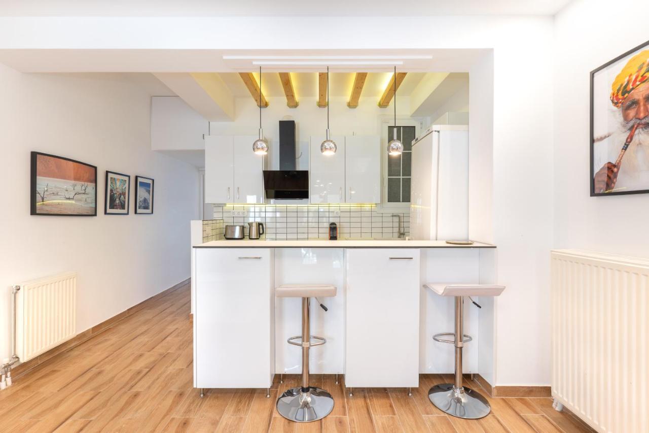 Modern Apartment, Short Walk To Acropolis Sites *